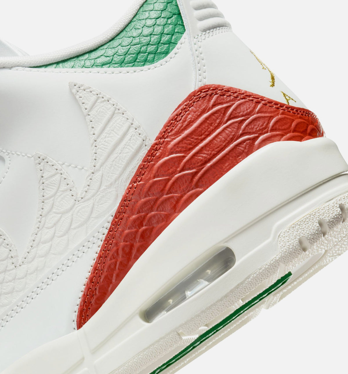 Air Jordan 3 Retro El Vuelo 男款运动鞋 | 白/松绿/龙红/金配色
