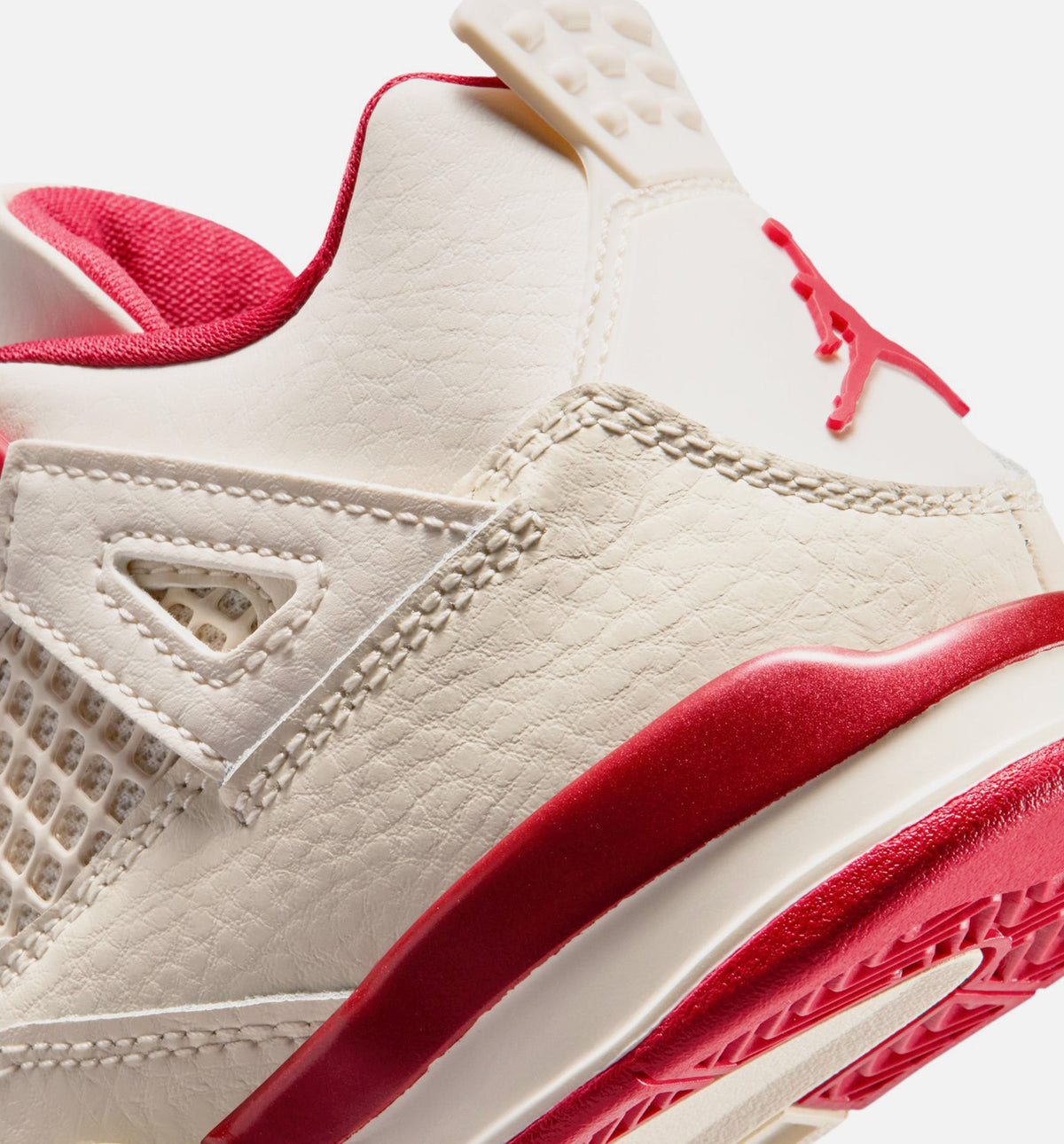 Air Jordan 4 Retro Valentine's Day 小幼儿运动鞋 | 淡象牙/山茨红/深红配色