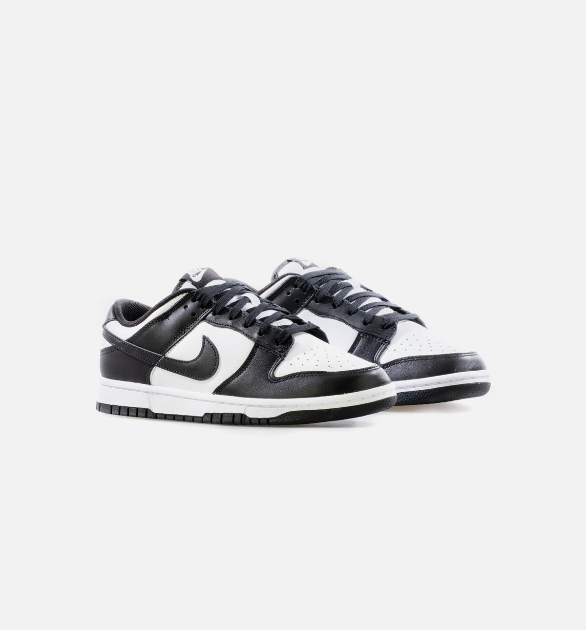 Nike Dunk Low 男款生活方式运动鞋 - 黑色白色