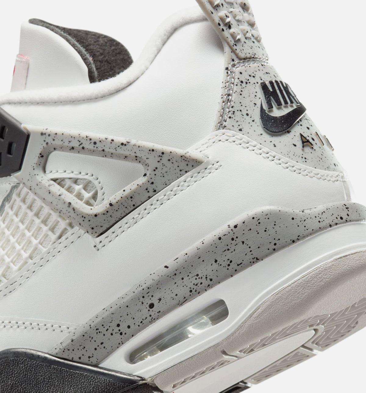 Air Jordan 4 Retro White Cement 大童运动鞋 | 白/火红/水泥灰/黑配色