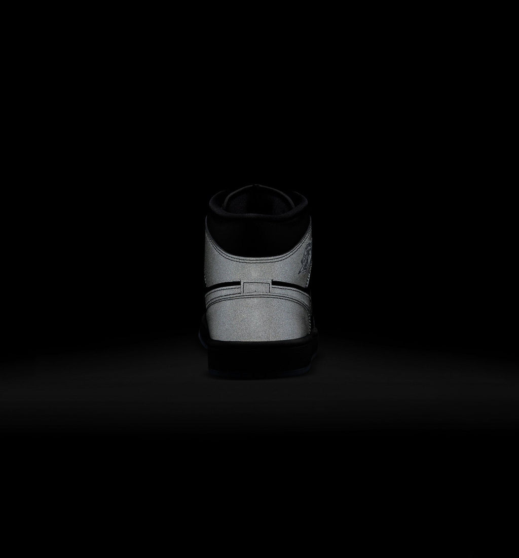 Air Jordan 1 Mid SE 男款生活方式运动鞋 - 黑色灰色