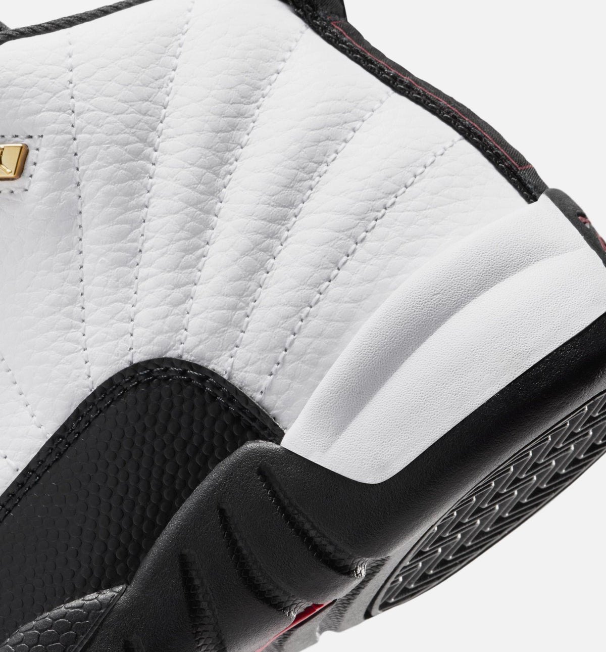 Air Jordan 12 Retro Taxi 学前儿生活方式运动鞋 - 白色黑色歧岁黄