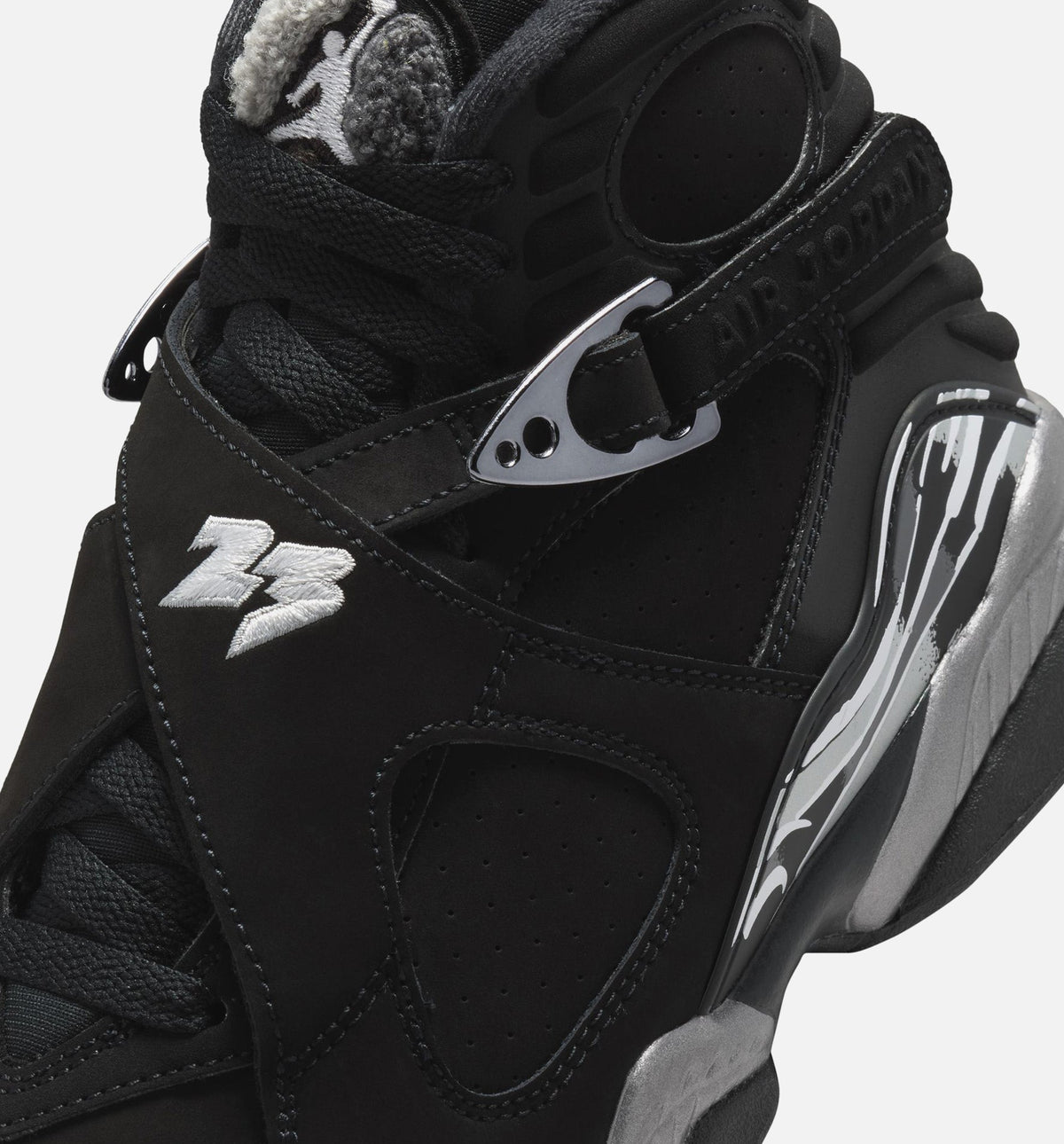 Air Jordan 8 Retro Chrome Grade School 生活方式运动鞋 - 黑色白色浅石墨灰