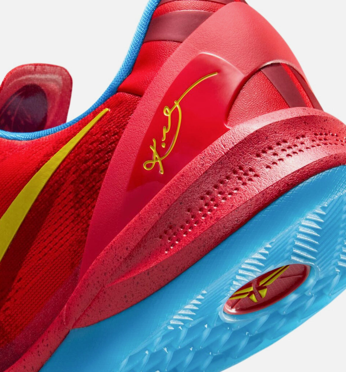 Kobe VIII Protro Year Of The Horse 男款运动鞋 | 淡红/鲜蓝/亮黄配色