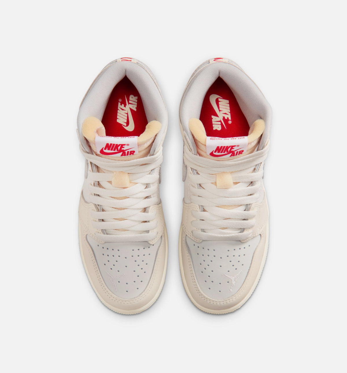 Air Jordan 1 Retro High OG Sail 大童高帮运动鞋 | 帆白/大学红/淡象牙/椰奶/幻影配色