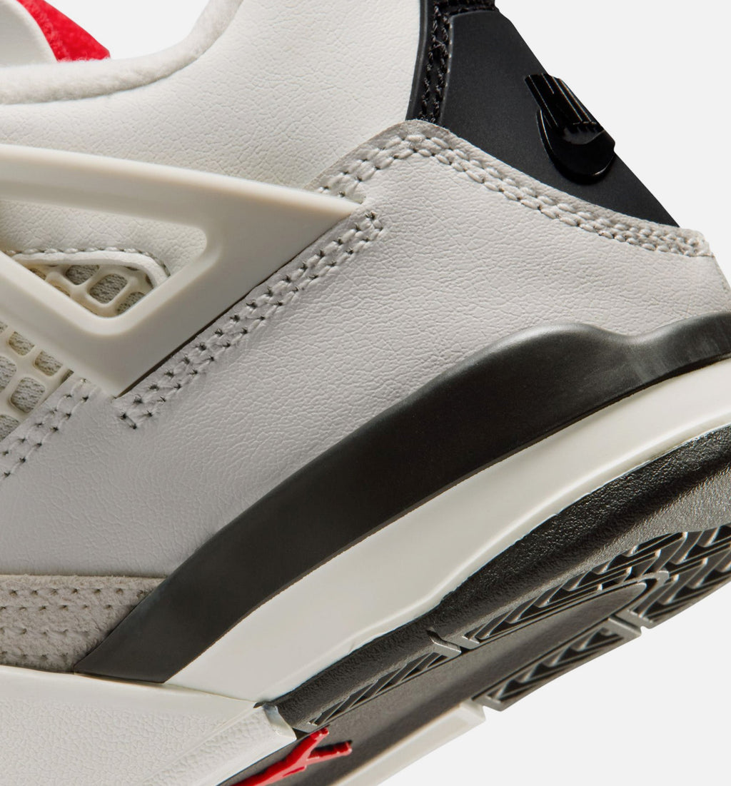 Air Jordan 4 Retro Flight Club 小幼儿运动鞋 | 帆白/黑/大学红配色