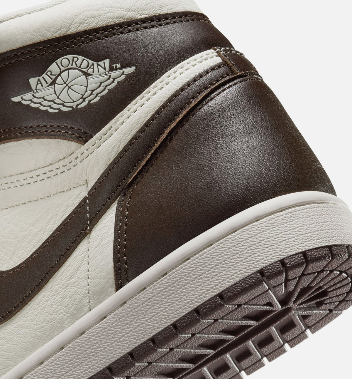 Air Jordan 1 Retro High OG 女款生活方式运动鞋 - 巴洛克棕色