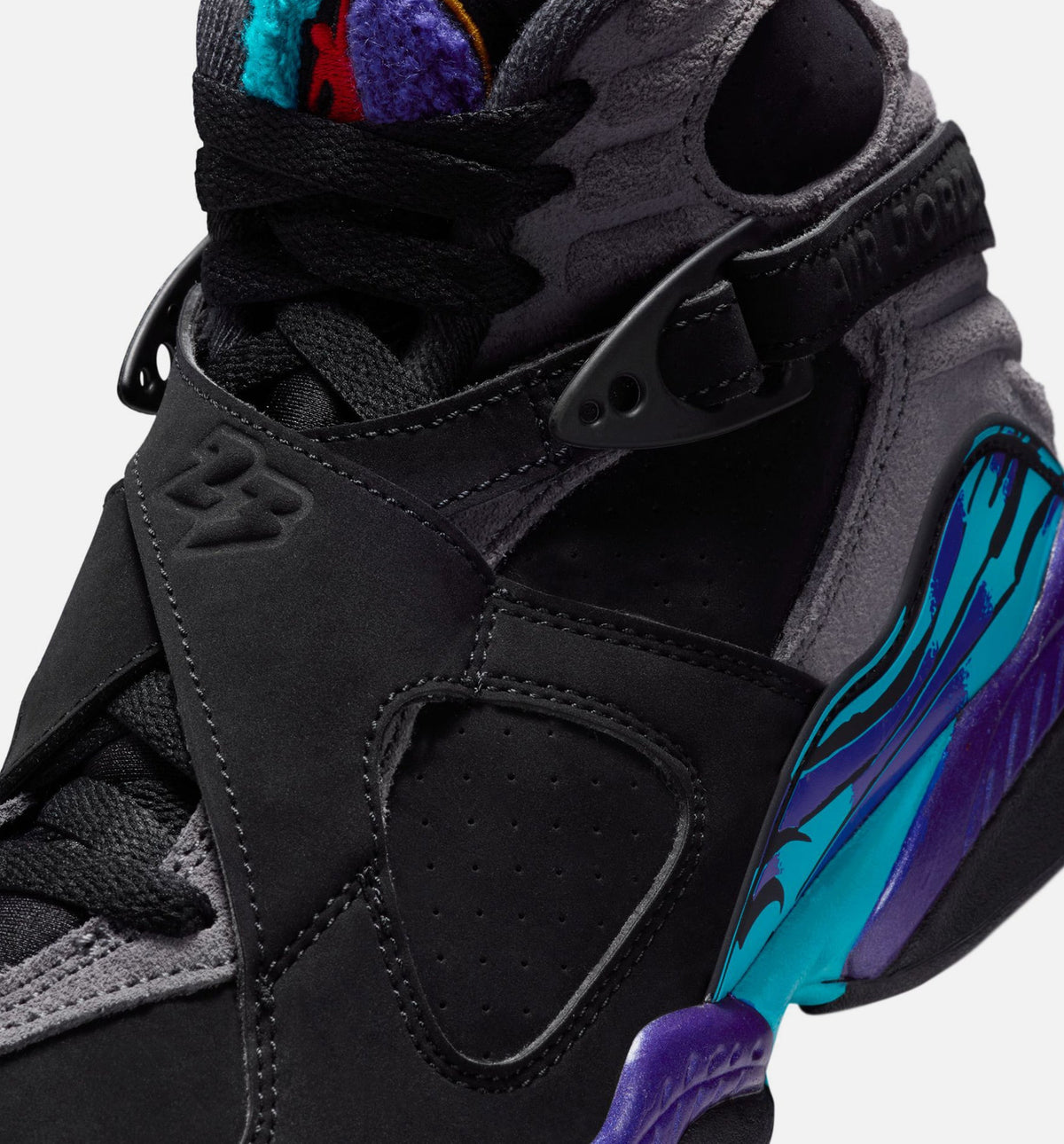 Air Jordan 8 Retro Aqua Grade School 生活方式运动鞋 - 黑色亮色紫多色拼接