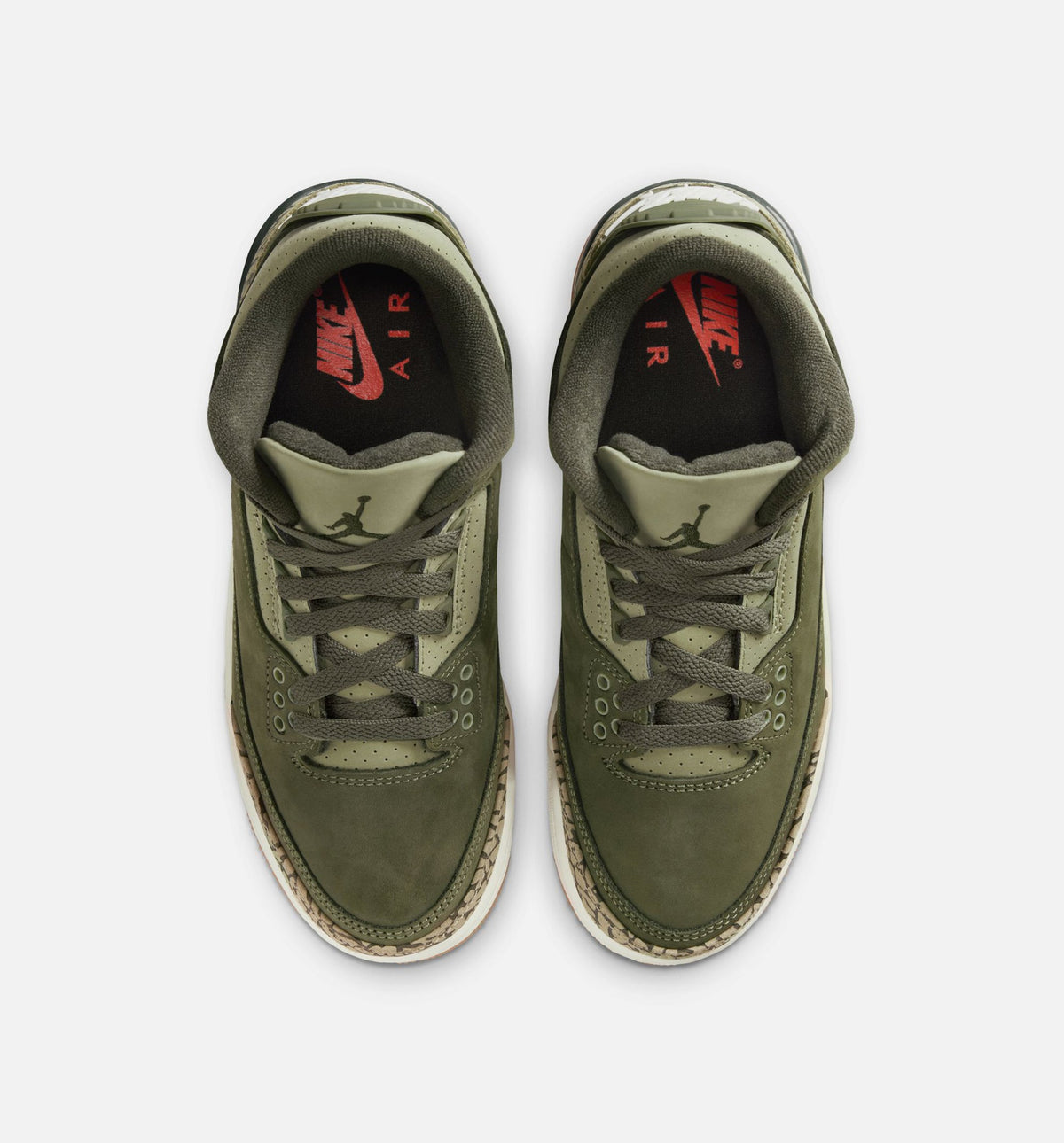 Air Jordan 3 Retro Medium Olive 大童运动鞋 | 中性橄榄/川续木/帆白配色