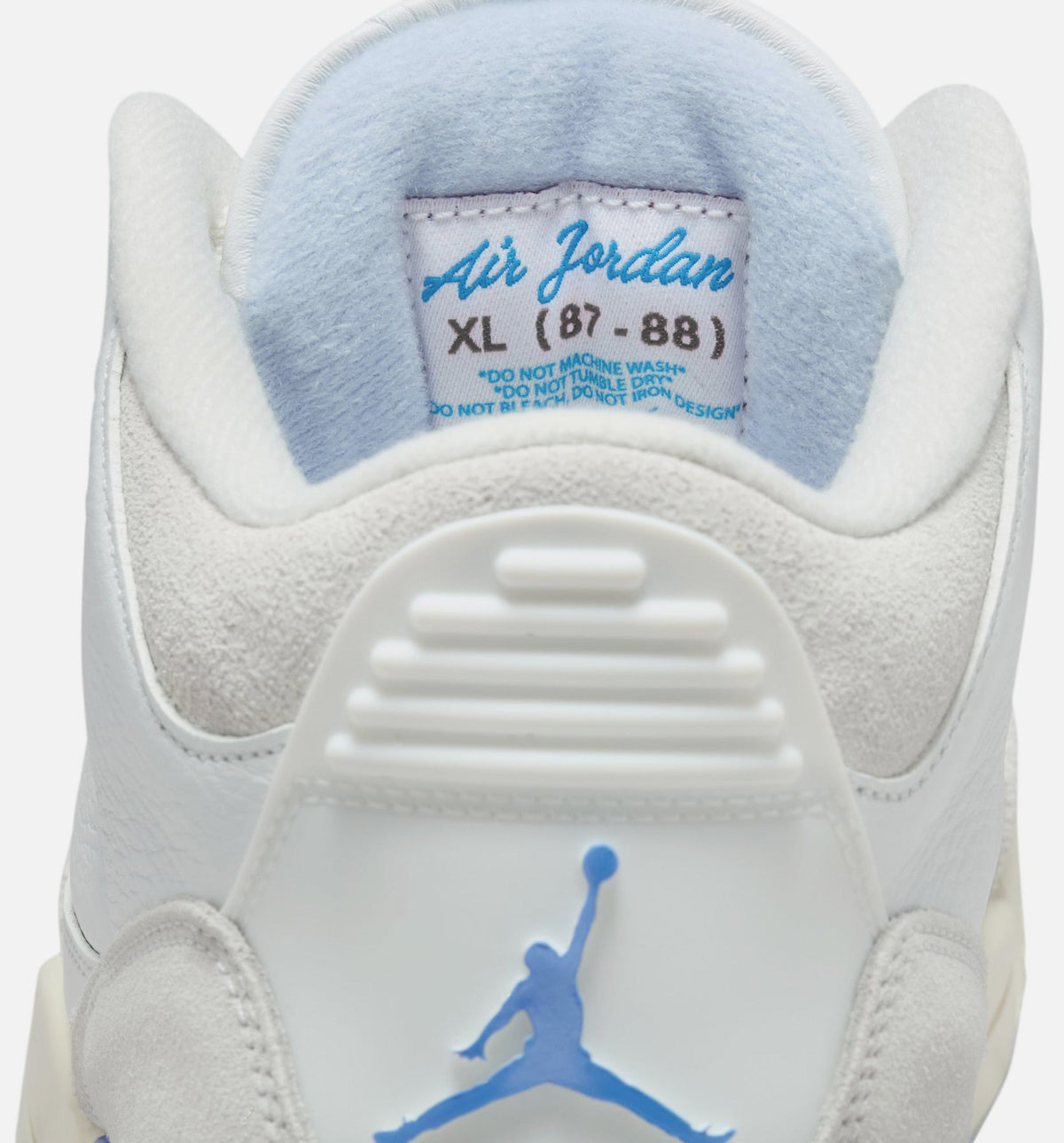 Air Jordan 3 Retro Lucky Shorts 男款运动鞋 | 白/氢蓝/传奇蓝配色