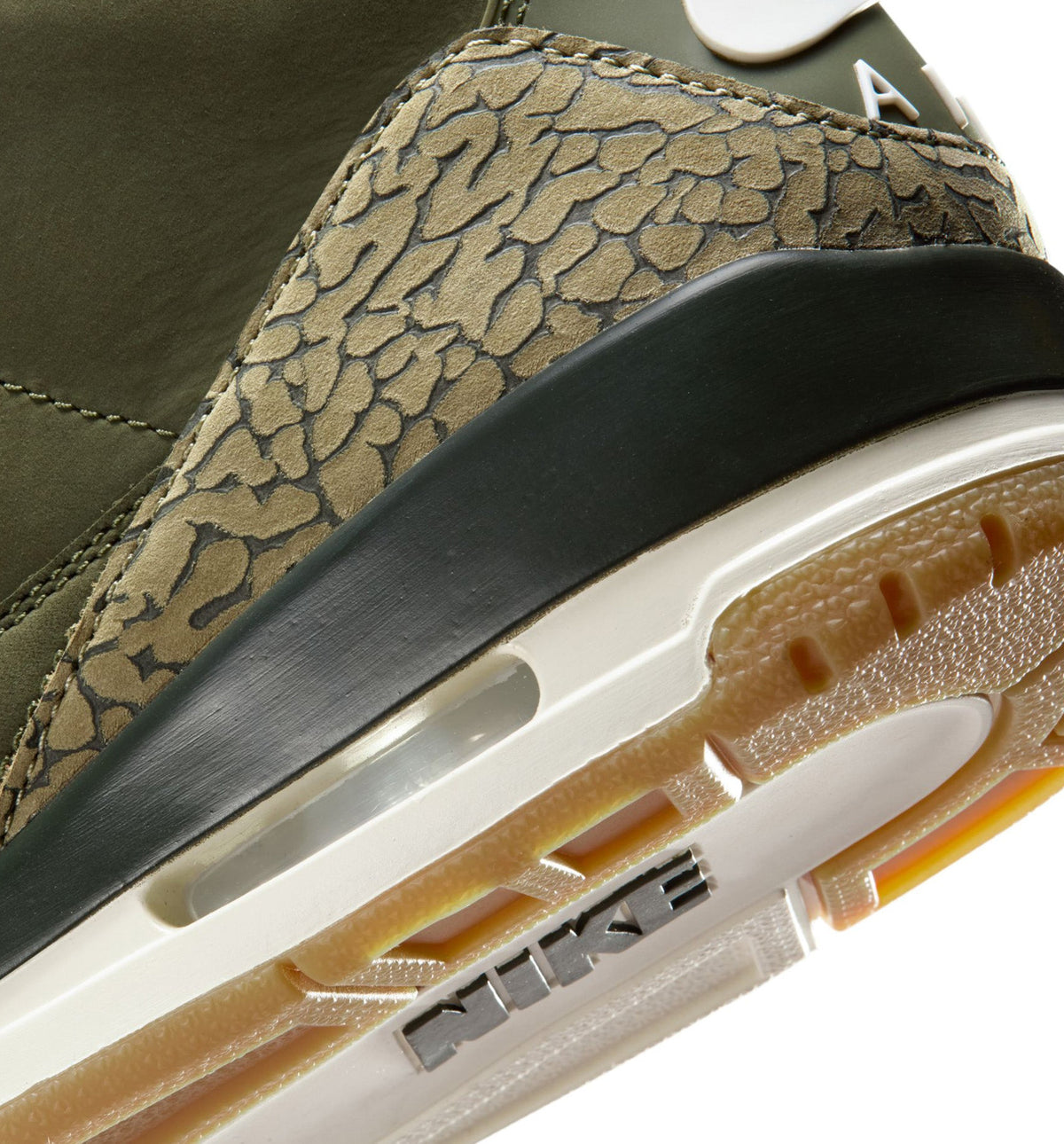 Air Jordan 3 Retro Medium Olive 男款运动鞋 | 橄榄/川续木/帆白/红配色
